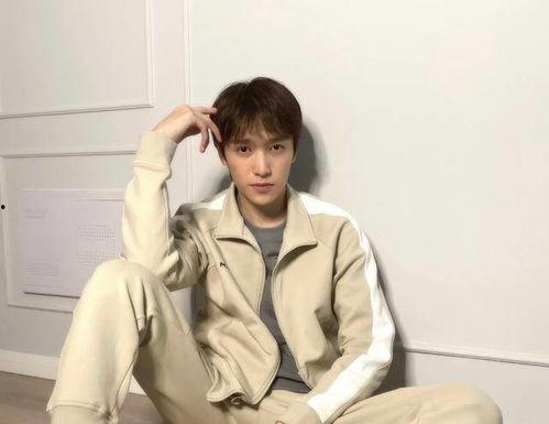 爆料男演员恋情视频,男演员深夜约会神秘美女，恋情细节引热议  第2张